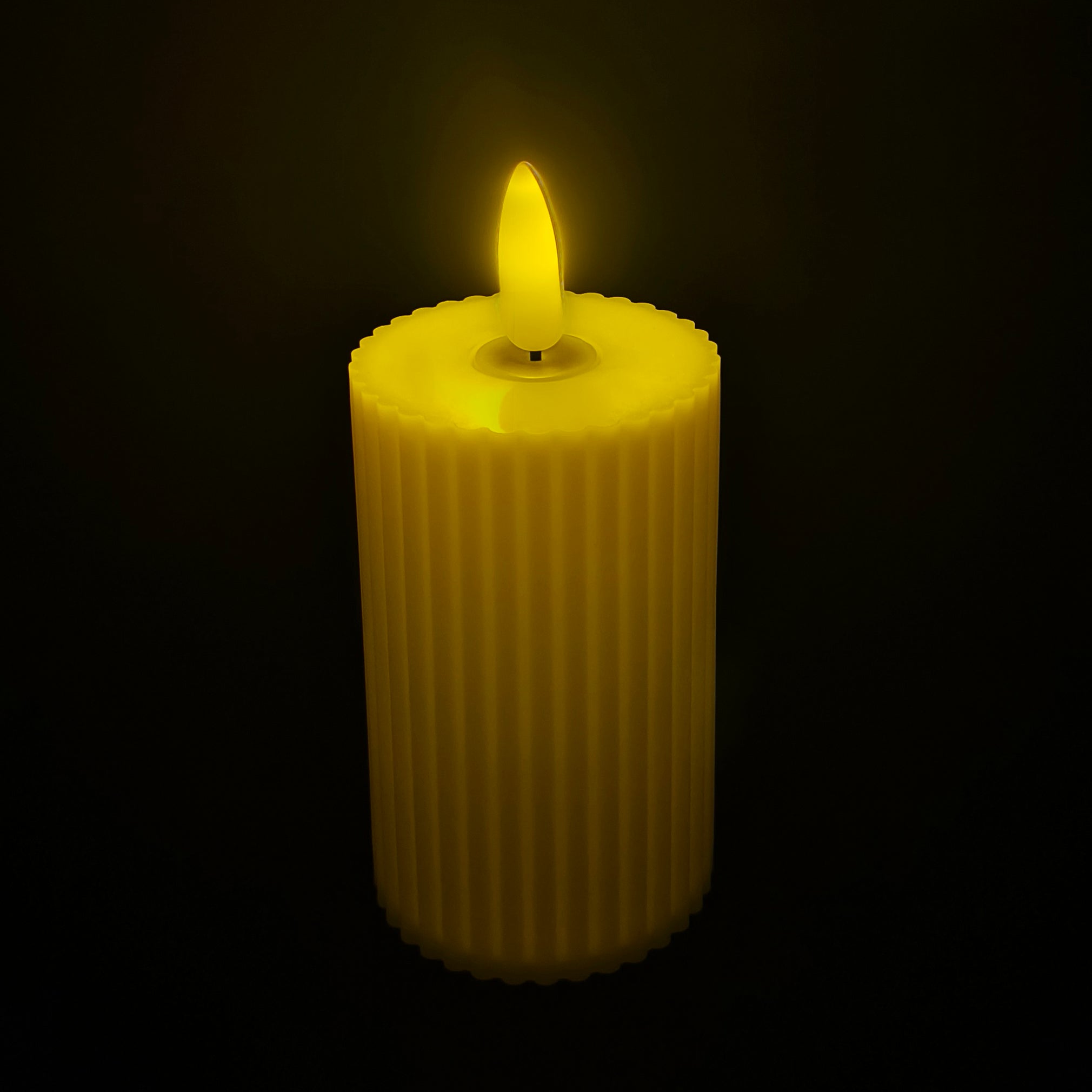LED movable candle light w 5 CM* 9 CM medium off white 12 pieces
