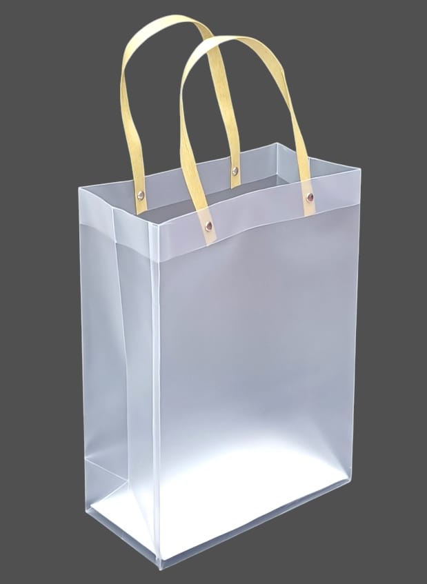 Semi-transparent hard plastic bags 12pcs Size  18.50CM ×26CM ×11CM