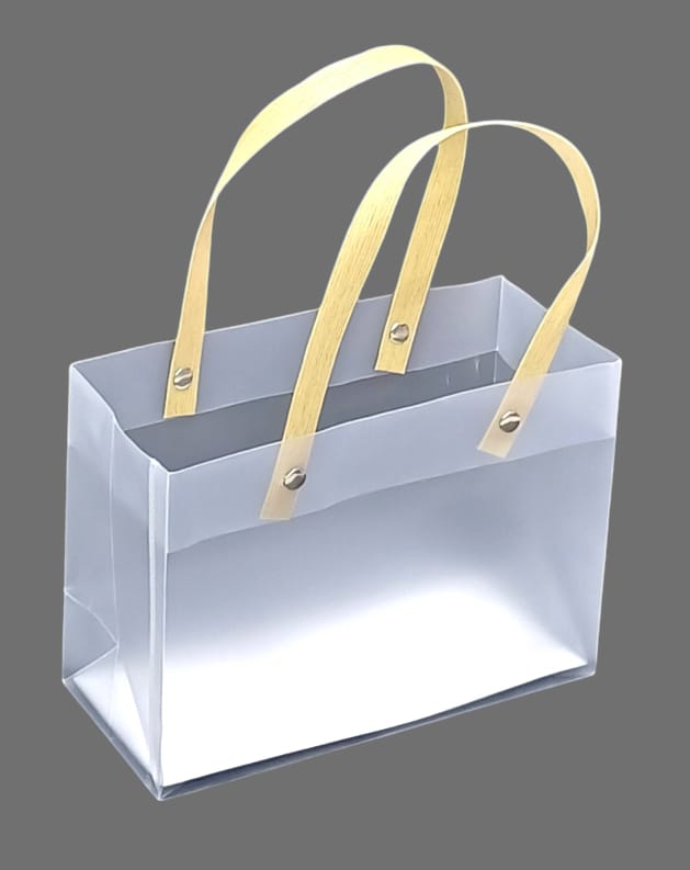 Semi-transparent hard plastic bags 12pcsSize  18.50CM ×26CM ×11CM