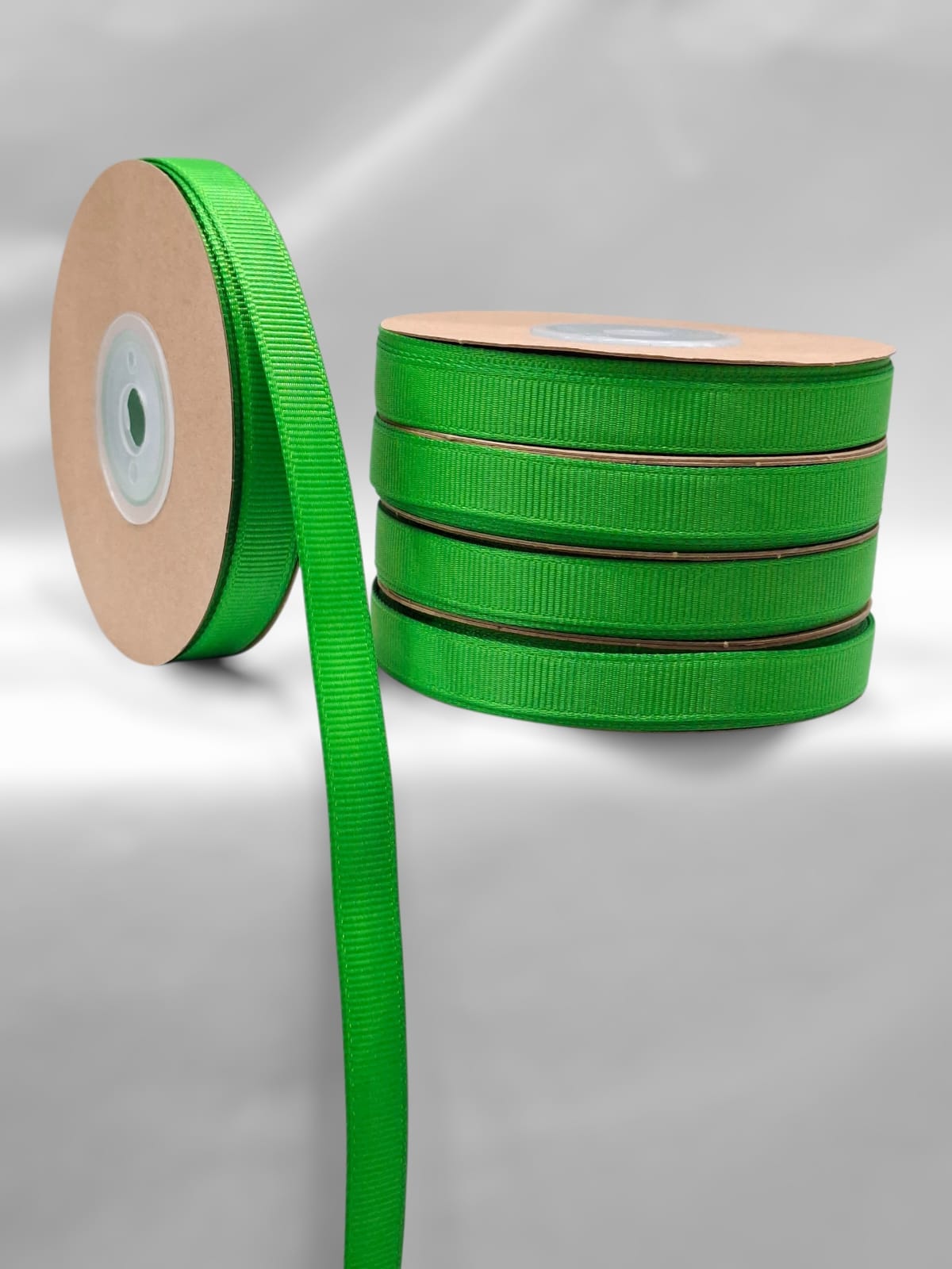 Green "Pica" tapes (16 m × 1 cm)